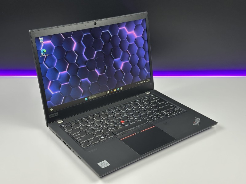 Lenovo ThinkPad T14 Gen 1 – i5-10310U, dotykowa matryca FHD 14 i klawiatura US (QWERTY PL). Solidny laptop biznesowy do codziennej pracy (2).JPG