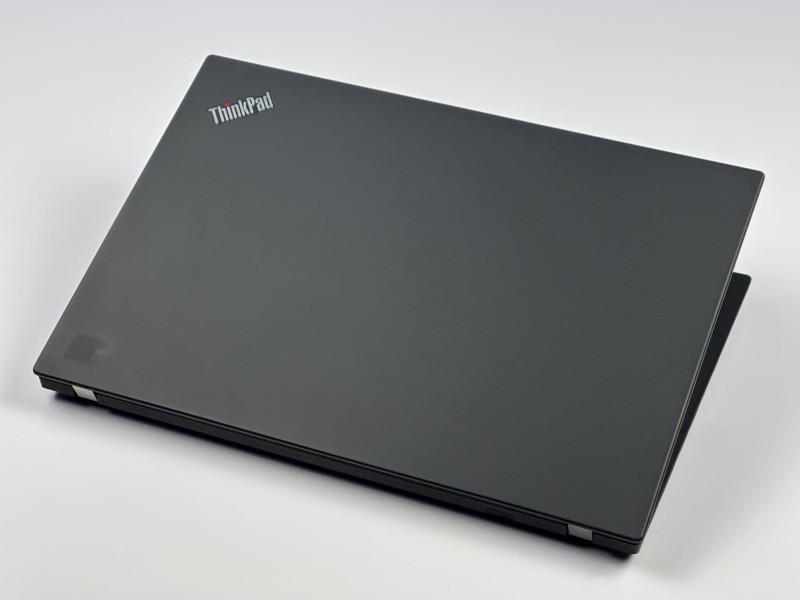 Lenovo ThinkPad T14 Gen 1 – i5-10310U, dotykowa matryca FHD 14 i klawiatura US (QWERTY PL). Solidny laptop biznesowy do codziennej pracy (7).JPG