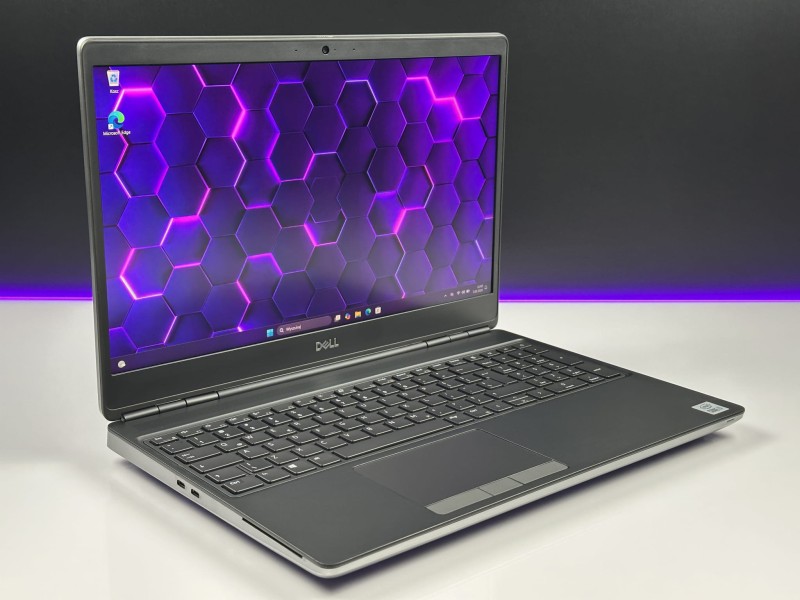 Dell Precision 7550 – i7-10850H,15.6" i Quadro T2000 4GB. Wydajna stacja robocza do CAD, 3D i wymagających projektów. Profesjonalna moc w dłoni.