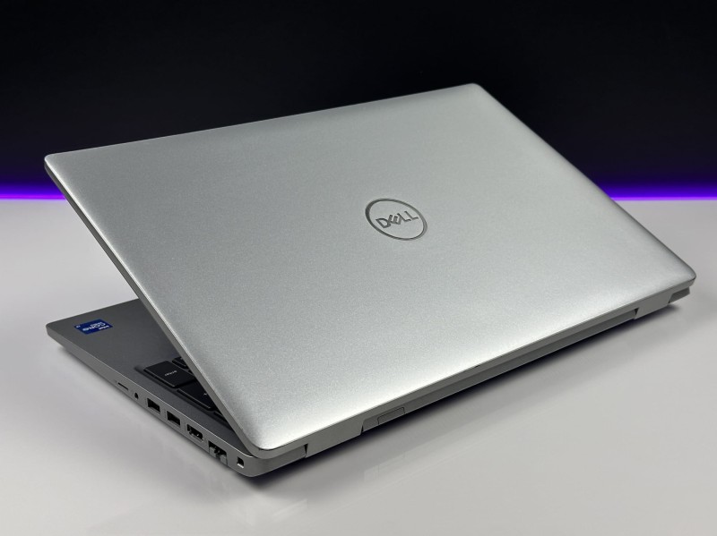 Dell Latitude 5520 – i7-1185G7, FHD 15,6, grafika MX 450 (2GB) i klawiatura US (QWERTY PL). Biznesowy laptop do pracy i grafiki (9).JPG