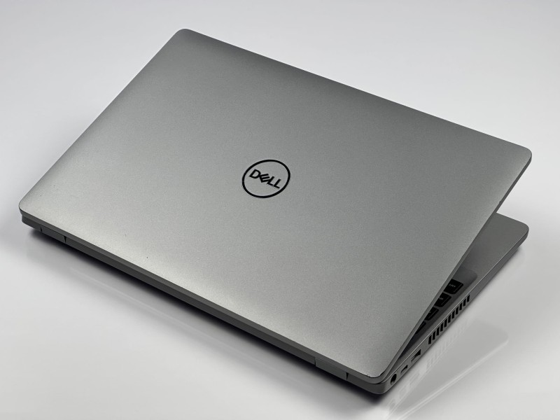 Dell Latitude 5510 z i7-10610U, ekranem 15,6 i klawiaturą US (PL QWERTY) to wygodny laptop biznesowy idealny do pracy biurowej i hybrydowej (7).JPG Dell Latitude 5510 z i7-10610U, ekranem 15,6 i klawiaturą US (PL QWERTY) to wygodny laptop biznesowy idealny do pracy biurowej i hybrydowej (7).JPG
