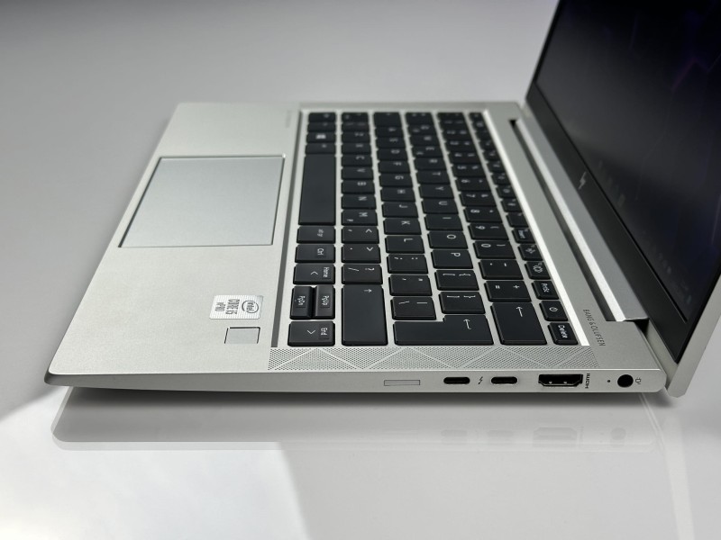 HP EliteBook 830 G7 – i5-10310U i matryca FHD 13,3. Lekki laptop biznesowy do pracy mobilnej, spotkań online i codziennych zadań (10).JPG