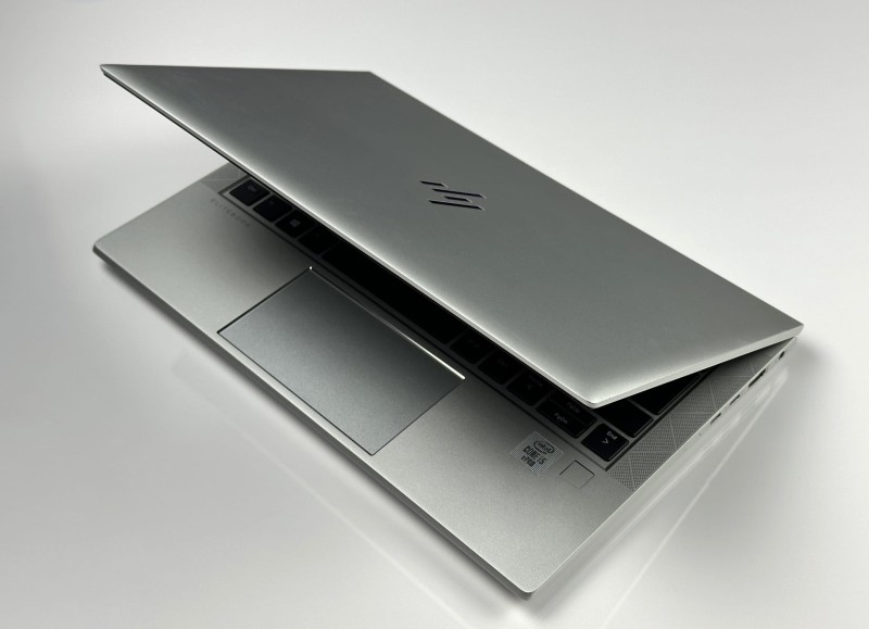 HP EliteBook 830 G7 – i5-10310U i matryca FHD 13,3. Lekki laptop biznesowy do pracy mobilnej, spotkań online i codziennych zadań (17).JPG