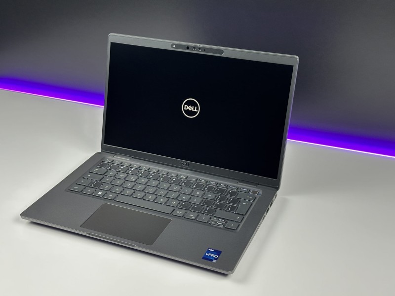 Dell Latitude 7330 – i7-1265U, 16GB RAM i ekran FHD 13,3. Kompaktowy laptop klasy premium do intensywnej pracy, podróży i zadań biznesowych (2).JPG