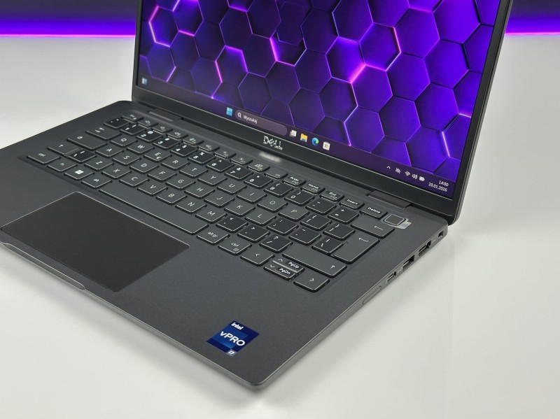 Dell Latitude 7330 – i7-1265U, 16GB RAM i ekran FHD 13,3. Kompaktowy laptop klasy premium do intensywnej pracy, podróży i zadań biznesowych (8).JPG