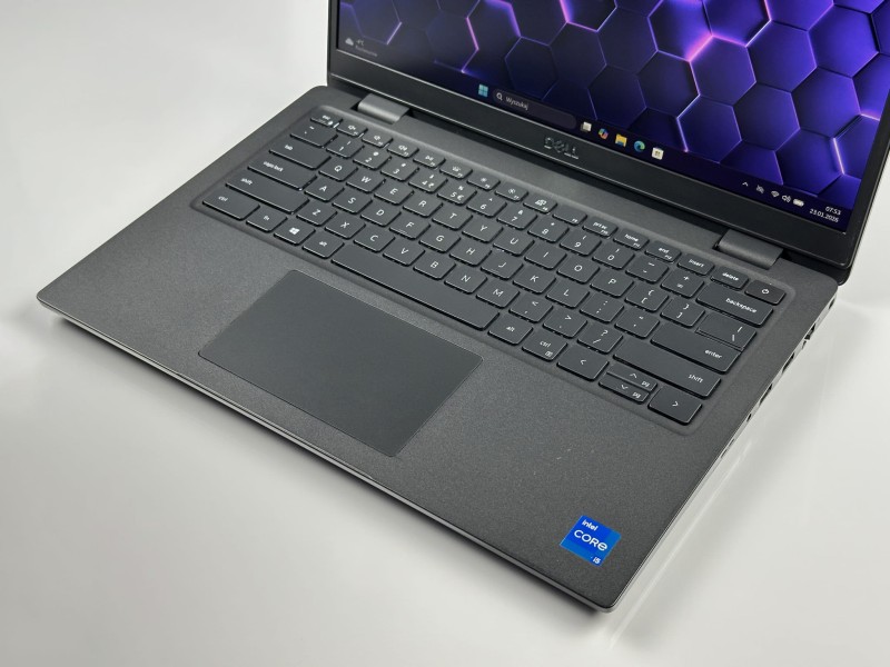 Dell Latitude 3420 – i5-1135G7 i ekran FHD 14. Biznesowy laptop do codziennej pracy z klawiaturą US i pełnym wsparciem polskich znaków (12).JPG