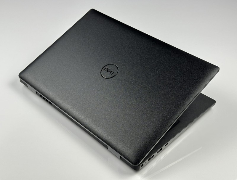 Dell Latitude 3420 – i5-1135G7 i ekran FHD 14. Biznesowy laptop do codziennej pracy z klawiaturą US i pełnym wsparciem polskich znaków (8).JPG