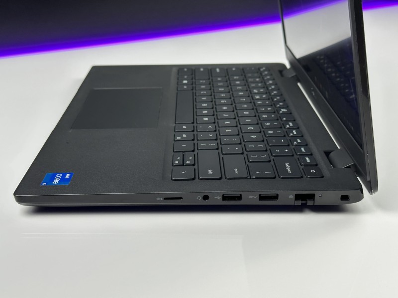 Dell Latitude 3420 – i5-1135G7 i ekran FHD 14. Biznesowy laptop do codziennej pracy z klawiaturą US i pełnym wsparciem polskich znaków (10).JPG