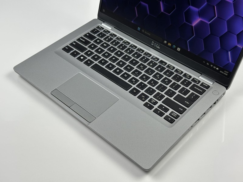 Dell Latitude 5411 – i5-10400H i ekran FHD 14. Mocna jednostka do intensywnej pracy, z klawiaturą US (PL QWERTY) zapewniającą komfort pisania (10).JPG
