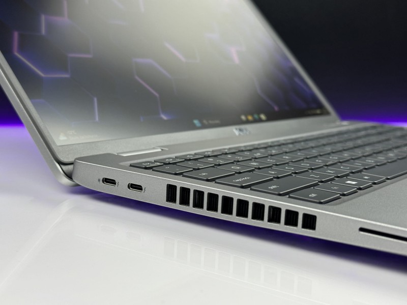 Dell Latitude 5530 – i5-1235U, LTE i ekran FHD 15,6". Nowoczesny laptop biznesowy do pracy mobilnej, wideorozmów i codziennych zadań.