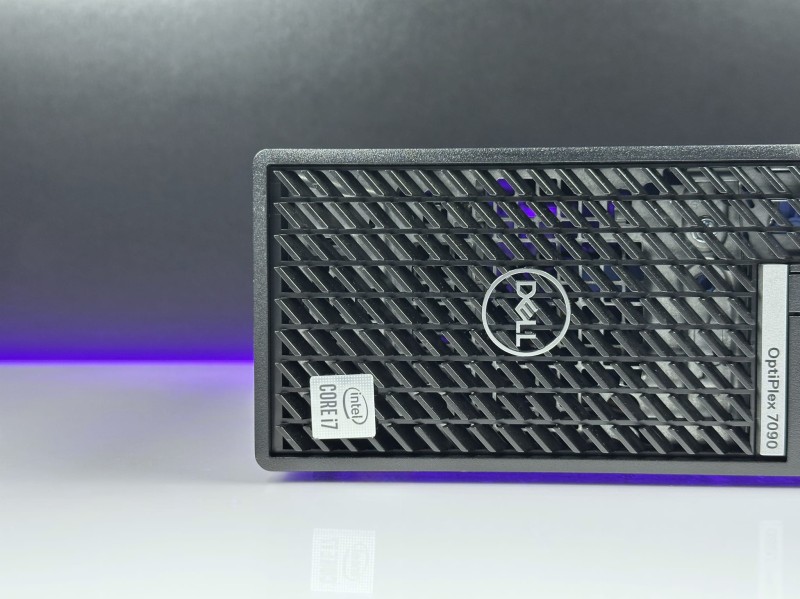 OptiPlex 7090 SFF z i7-10700, grafiką Intel UHD 630 i napędem DVD. Komputer stacjonarny do firm, systemów sprzedażowych, pracy biurowej.