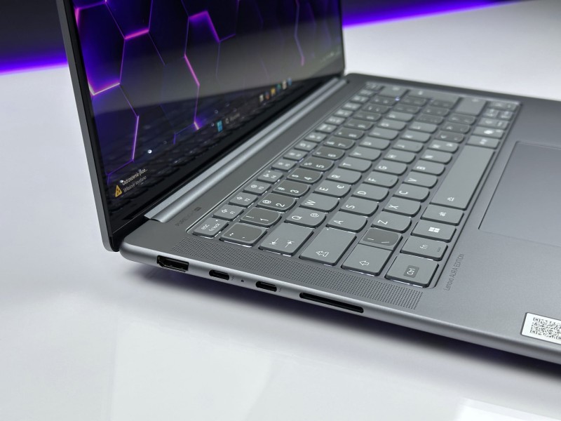 Lenovo Yoga Pro 7 14IAH10 z Ultra 7 255H, 32GB RAM i 1TB SSD. Dotykowy ekran 14,5” OLED 3K zapewnia wysoką jakość obrazu i wydajność (8).JPG