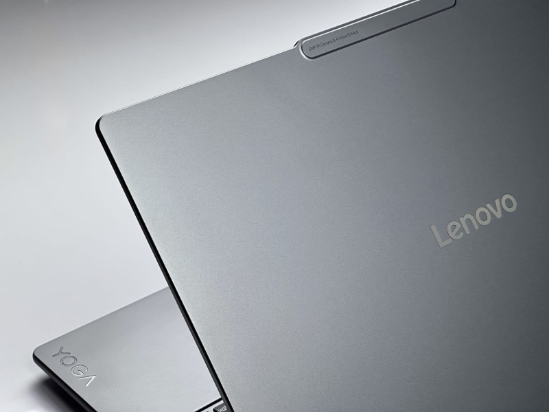 Lenovo Yoga Pro 7 14IAH10 z Ultra 7 255H, 32GB RAM i 1TB SSD. Dotykowy ekran 14,5” OLED 3K zapewnia wysoką jakość obrazu i wydajność (15).JPG