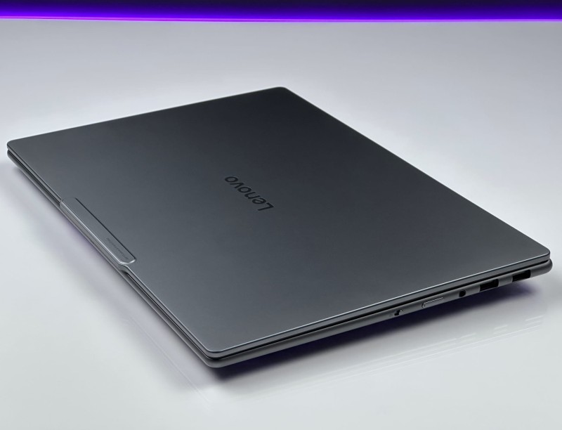 Lenovo Yoga Pro 7 14IAH10 z Ultra 7 255H, 32GB RAM i 1TB SSD. Dotykowy ekran 14,5” OLED 3K zapewnia wysoką jakość obrazu i wydajność (16).JPG