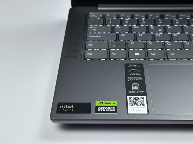 Yoga Pro 7 14IMH9 z Ultra 9 185H, RTX 4060. Dotykowy 14,5” OLED 3K 120Hz zapewnia płynność i moc do projektów kreatywnych oraz pracy 3D (14).JPG