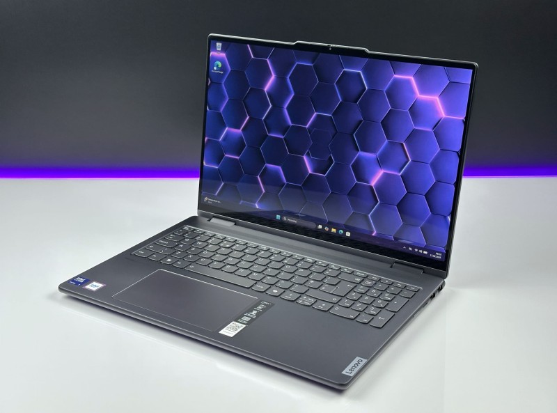 Yoga 7 2in1 16IML9 z Ultra 7 155U. Dotykowy ekran 16” FHD+ i zawias 360° zapewniają komfort pracy, tworzenia i rozrywki w trybie laptopa i tabletu (10).JPG