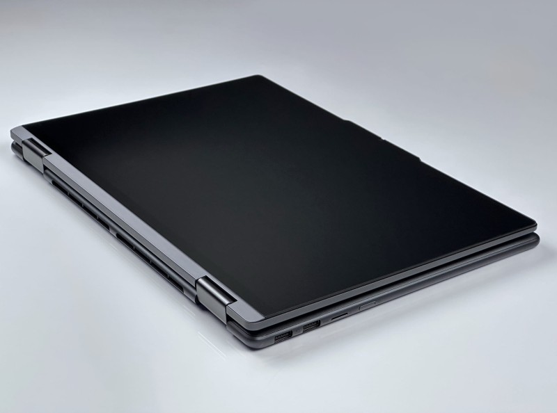 Yoga 7 2in1 16IML9 z Ultra 7 155U. Dotykowy ekran 16” FHD+ i zawias 360° zapewniają komfort pracy, tworzenia i rozrywki w trybie laptopa i tabletu (16).JPG