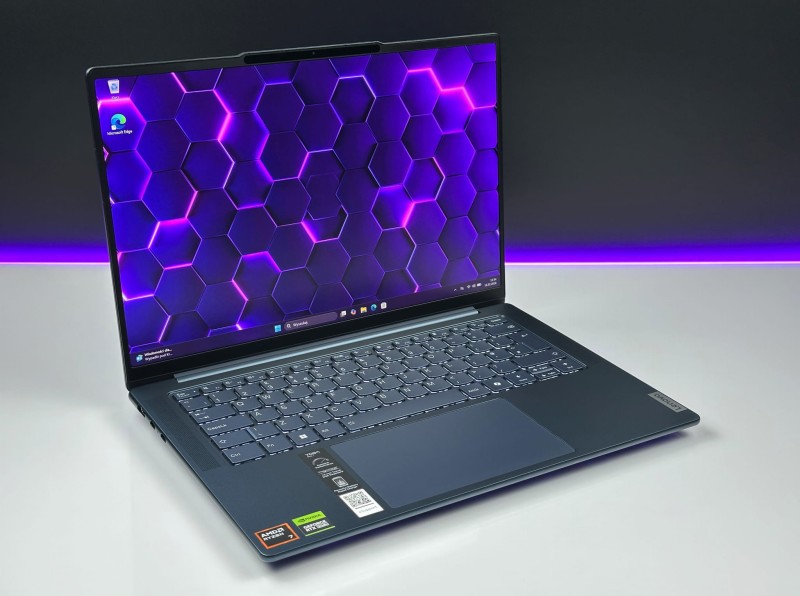 Lenovo Yoga Pro 7 14AHP9 z Ryzen 7 8845HS, RTX 3050. Ekran 14,5” 3K i kolor Tidal Teal łączą wydajność do projektów z eleganckim designem (7).JPG