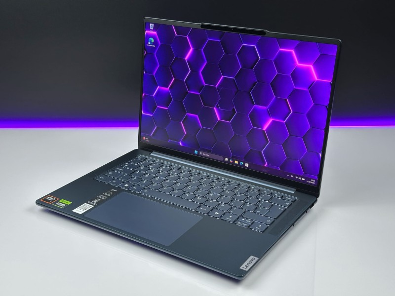 Lenovo Yoga Pro 7 14AHP9 z Ryzen 7 8845HS, RTX 3050. Ekran 14,5” 3K i kolor Tidal Teal łączą wydajność do projektów z eleganckim designem (12).JPG