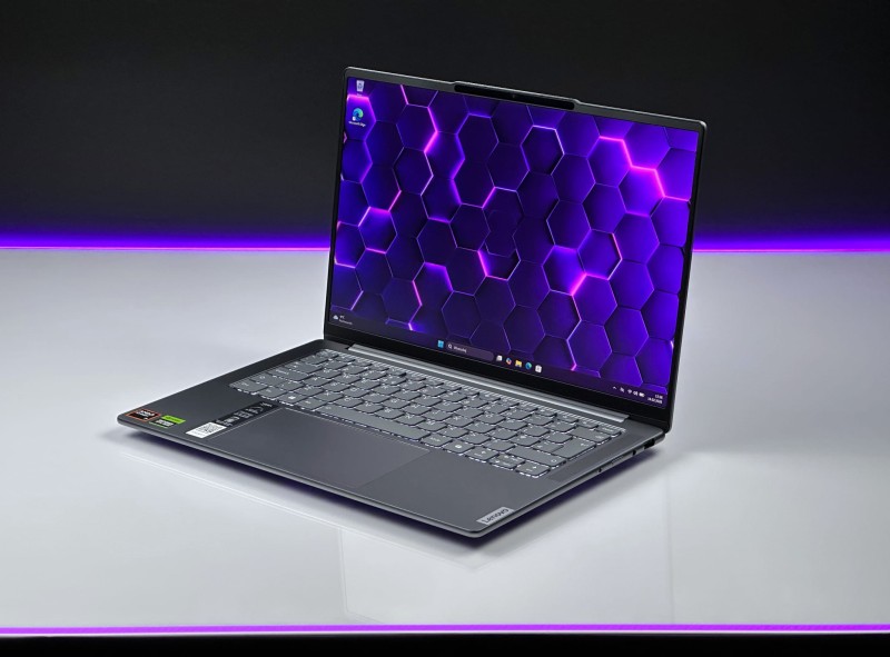 Lenovo Yoga Pro 7 14AHP9 z Ryzen 7 8845HS, RTX 3050. Ekran 14,5” 3K oraz obudowa Luna Grey łączą wydajność do projektów z eleganckim stylem (13).JPG