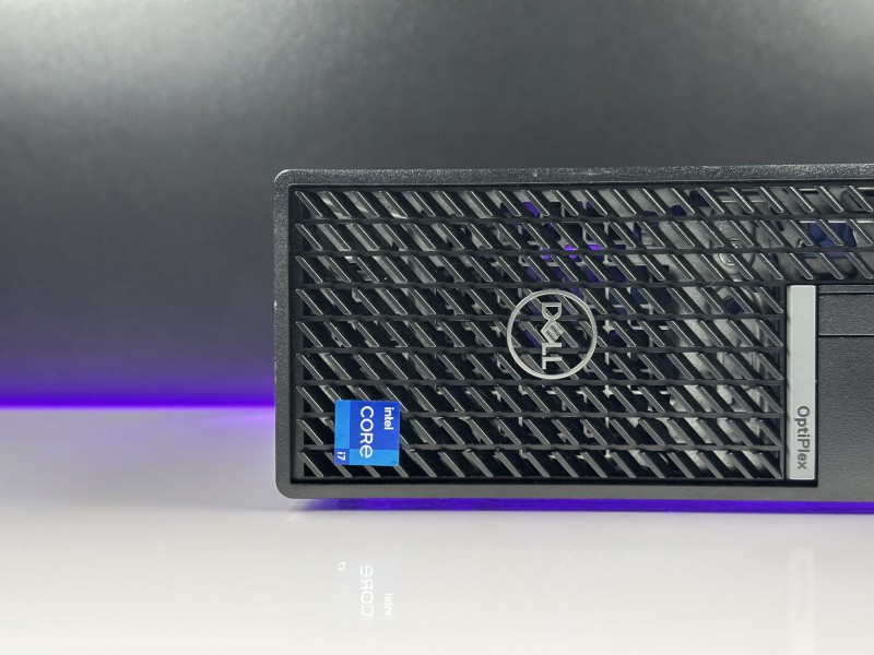 Dell OptiPlex Plus 7020 SFF – biznesowy komputer z i7-14700. Wysoka kultura pracy i wydajność nowej generacji w małej obudowie. Sprawdź! (2).JPG