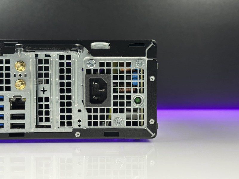 Dell OptiPlex Plus 7020 SFF – biznesowy komputer z i7-14700. Wysoka kultura pracy i wydajność nowej generacji w małej obudowie. Sprawdź! (7).JPG