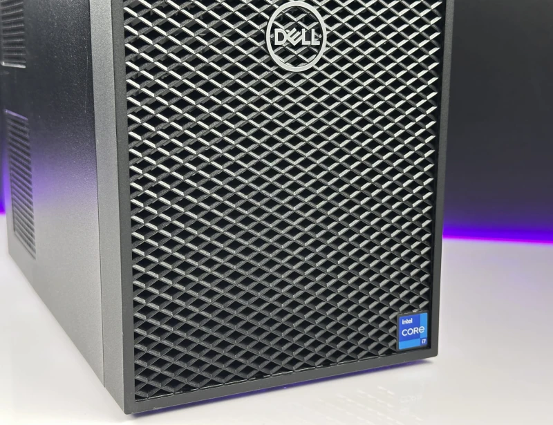 Dell Precision 3650 Tower z i7-11700 i Quadro RTX 4000 8GB to profesjonalna stacja robocza do CAD, 3D, renderingu i projektów inżynierskich.