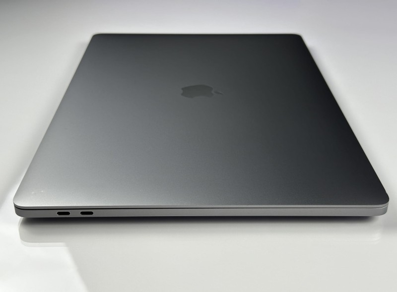 Apple MacBook Pro 16 A2141 i7, 16GB RAM, 512GB SSD, Radeon Pro 5300M – laptop do grafiki, montażu, muzyki i profesjonalnej pracy kreatywnej (11).JPG