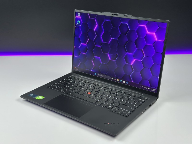 ThinkPad X1 Carbon Gen 12 z Ultra 7 165U, 64GB RAM i LTE zapewnia stały internet z karty SIM. Smukły laptop biznesowy 14” FHD+, klawiatura US.  (6).JPG