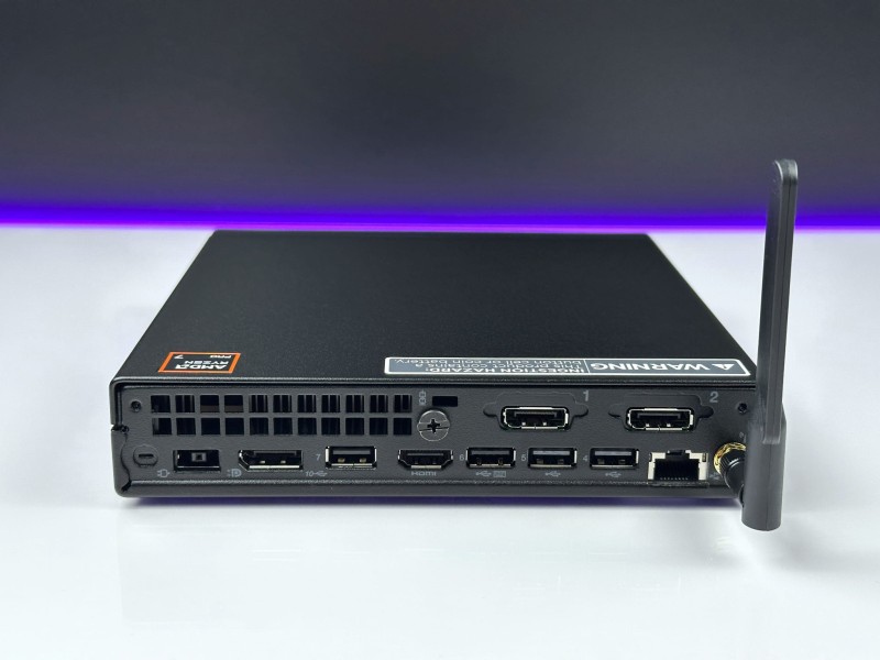 Lenovo ThinkCentre M75q Gen 5 Tiny z Ryzen 7 8700GE i Radeon 780M. Wydajny mini PC z Wi-Fi – w zestawie klawiatura, mysz i zasilacz. BOX.