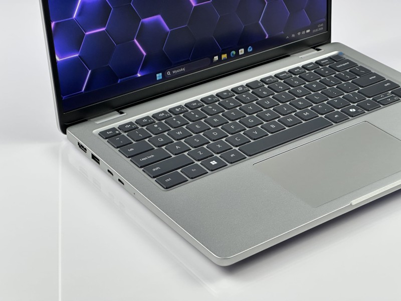Dell Pro 14 Plus PB14255 Ryzen AI 7 350, 64GB RAM LPDDR5. Wydajny laptop 14” FHD+ do pracy biznesowej i nowoczesnych zastosowań AI (3).JPG