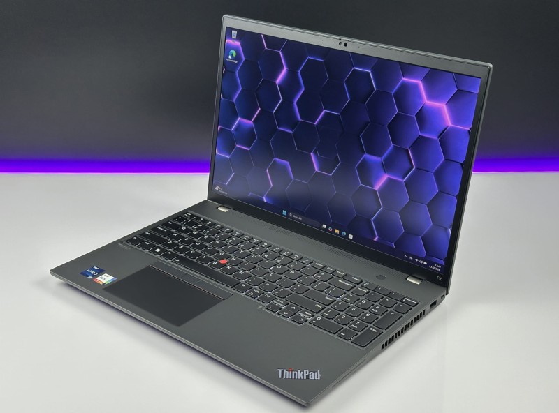 Lenovo ThinkPad T16 Gen 1 z i7-1270P i dotykowym ekranem 16” FHD+. Wydajny laptop biznesowy z dużą przestrzenią roboczą do pracy i multitaskingu (7).JPG