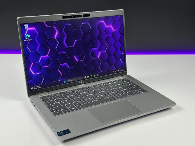 Dell Latitude 5450 z Ultra 5 135U i dotykowym ekranem 14” FHD. Wydajny laptop biznesowy do pracy biurowej, zdalnej i mobilnej (3).JPG