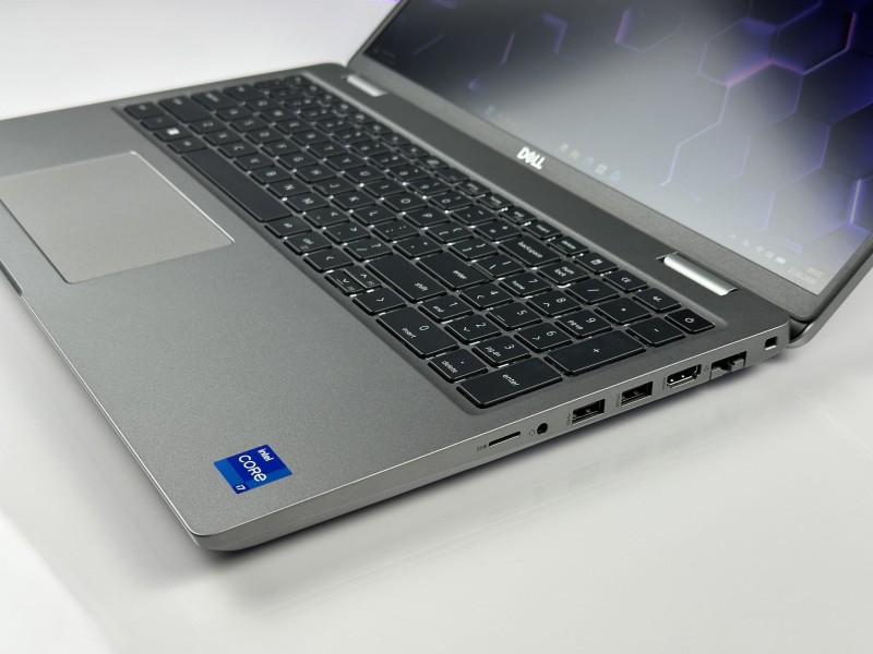 Dell Precision 3571  i7-12800H, Quadro T600 – stacja robocza stworzona do pracy w CAD, projektach 3D i profesjonalnych zastosowaniach graficznych (4).JPG