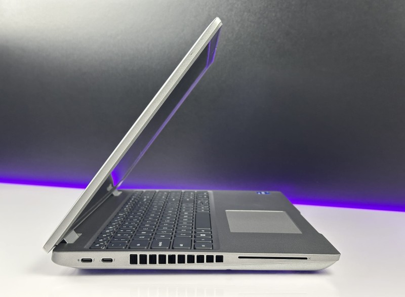Dell Precision 3571  i7-12800H, Quadro T600 – stacja robocza stworzona do pracy w CAD, projektach 3D i profesjonalnych zastosowaniach graficznych (10).JPG