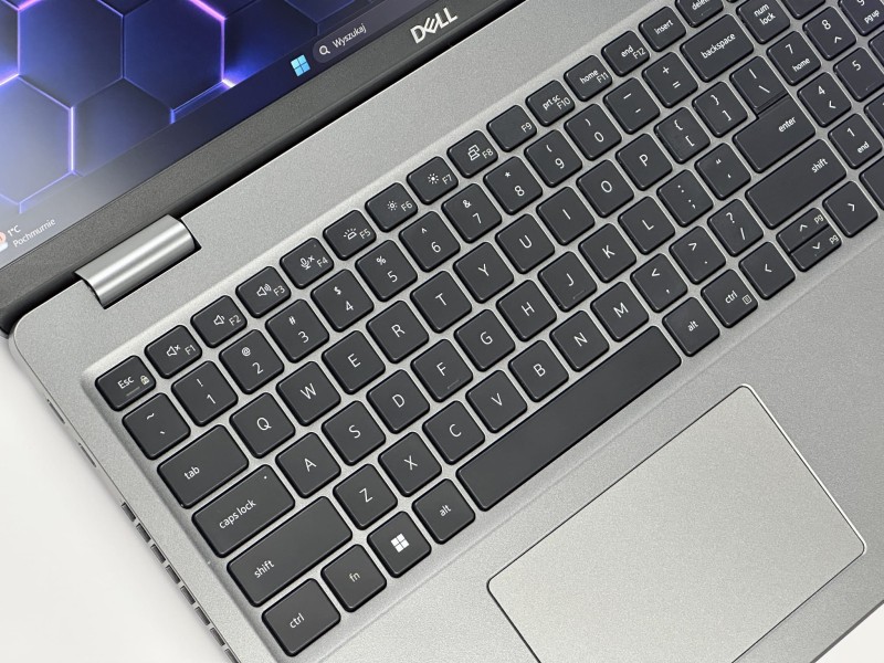 Dell Precision 3571  i7-12800H, Quadro T600 – stacja robocza stworzona do pracy w CAD, projektach 3D i profesjonalnych zastosowaniach graficznych (12).JPG