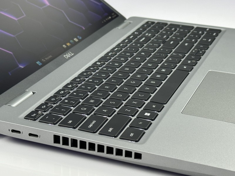 DELL Precision 3571 i5-12600H z dedykowaną kartą T600 (4GB). Laptop 15,6” FHD dotykowy - do projektowania, analiz i wymagających aplikacji.