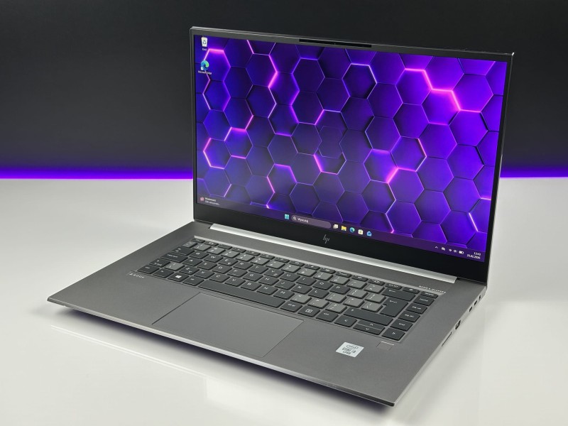HP ZBook 15 Studio G7 – potężny i9-10885H, 32GB RAM i Quadro T2000 (4GB). Matryca FHD i wydajność stacji roboczej zamknięta w smukłej obudowie (7).JPG