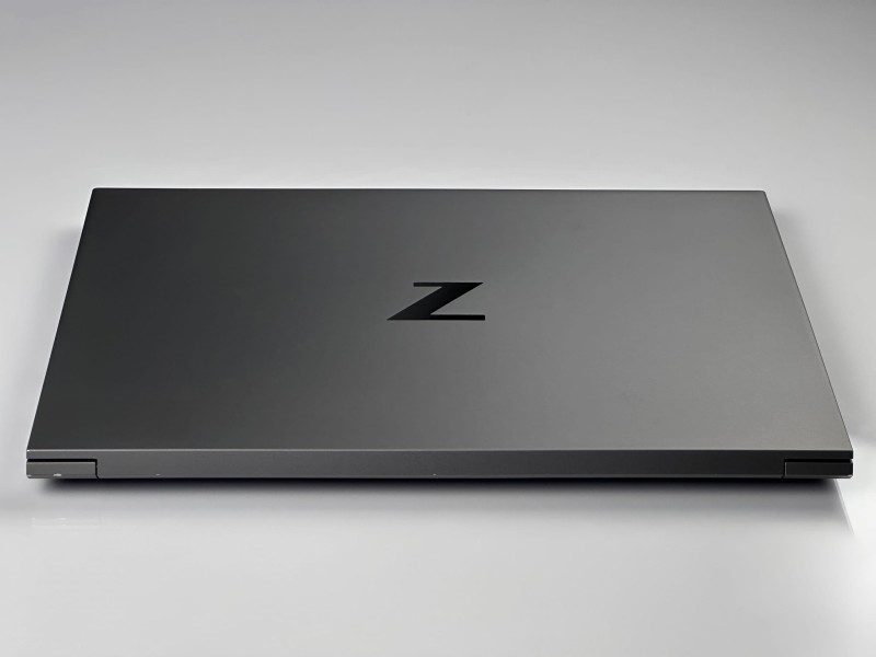 HP ZBook 15 Studio G7 – potężny i9-10885H, 32GB RAM i Quadro T2000 (4GB). Matryca FHD i wydajność stacji roboczej zamknięta w smukłej obudowie (14).JPG
