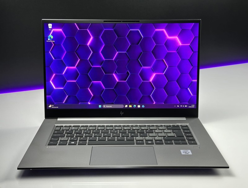 HP ZBook 15 Studio G7 – potężny i9-10885H, 32GB RAM i Quadro T2000 (4GB). Matryca FHD i wydajność stacji roboczej zamknięta w smukłej obudowie (15).JPG