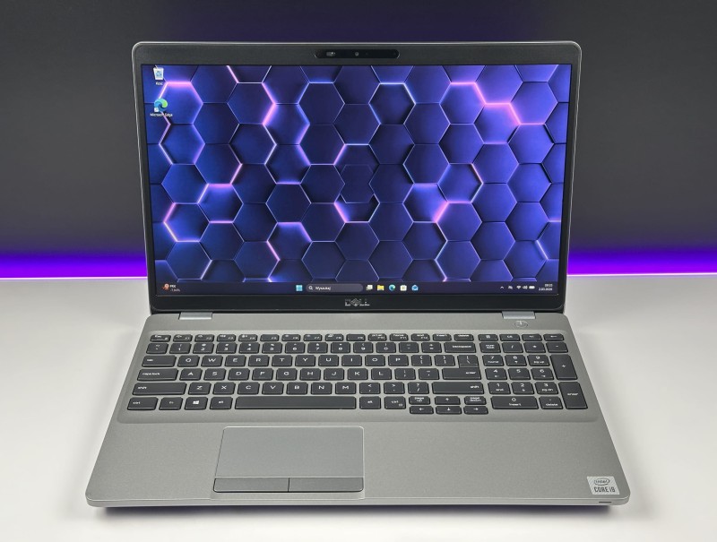 Dell Precision 3551 z i9-10885H i Quadro P620 (4 GB). Laptop biznesowy 15,6” FHD - do CAD, projektów 3D i wymagających aplikacji technicznych (2).JPG