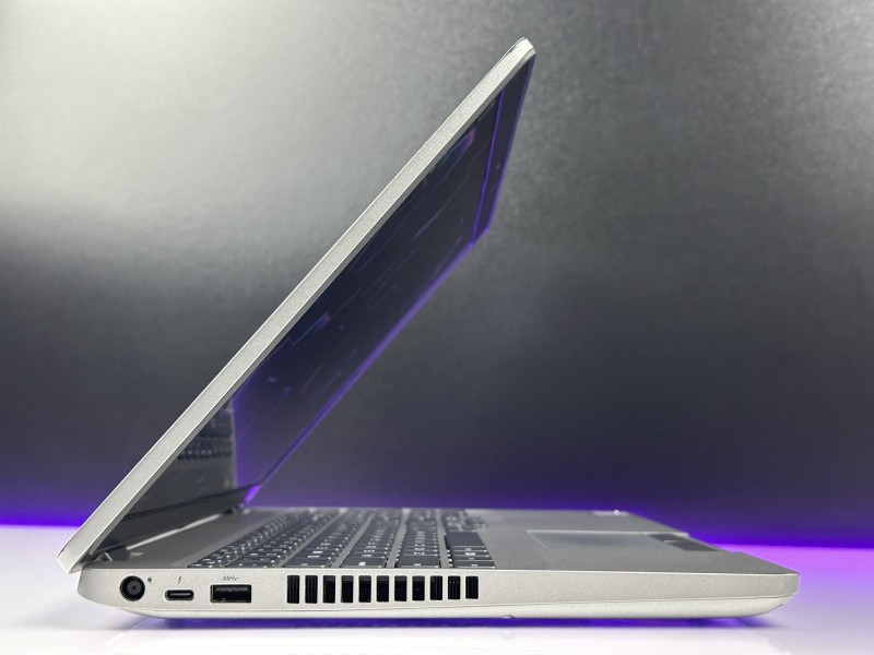 Dell Precision 3551 z i9-10885H i Quadro P620 (4 GB). Laptop biznesowy 15,6” FHD - do CAD, projektów 3D i wymagających aplikacji technicznych (13).JPG