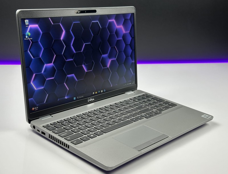 Dell Precision 3551 z i9-10885H i Quadro P620 (4 GB). Laptop biznesowy 15,6” FHD - do CAD, projektów 3D i wymagających aplikacji technicznych (15).JPG Dell Precision 3551 z i9-10885H i Quadro P620 (4 GB). Laptop biznesowy 15,6” FHD - do CAD, projektów 3D i wymagających aplikacji technicznych (15).JPG