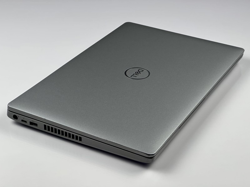 Dell Precision 3551 z i9-10885H i Quadro P620 (4 GB). Laptop biznesowy 15,6” FHD - do CAD, projektów 3D i wymagających aplikacji technicznych (16).JPG