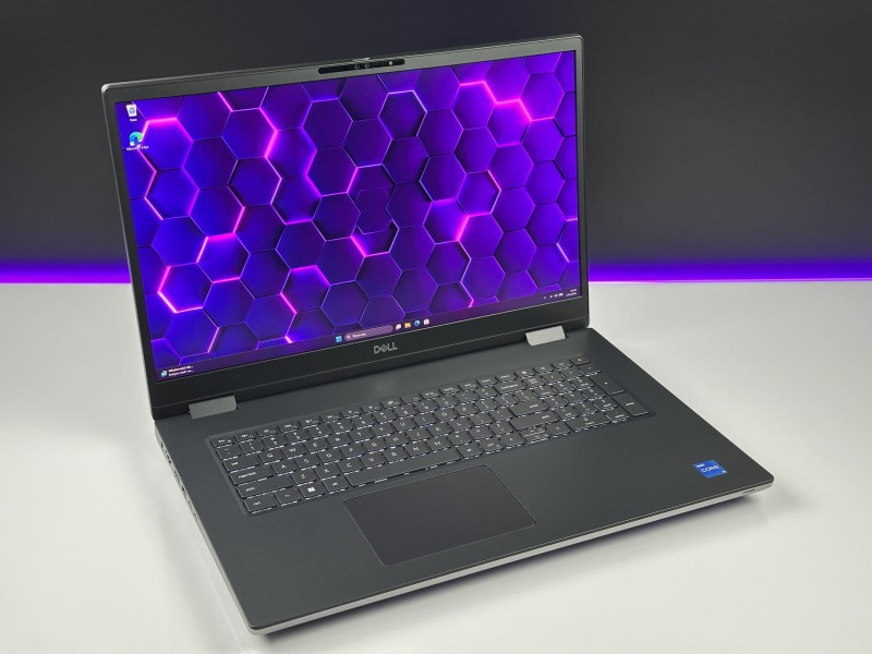 Dell Precision 7770 z i5-12600HX i RTX A3000. Duży ekran 17,3” FHD i pamięć CAMM zapewniają wydajność do CAD, 3D i projektów inżynierskich (5).JPG
