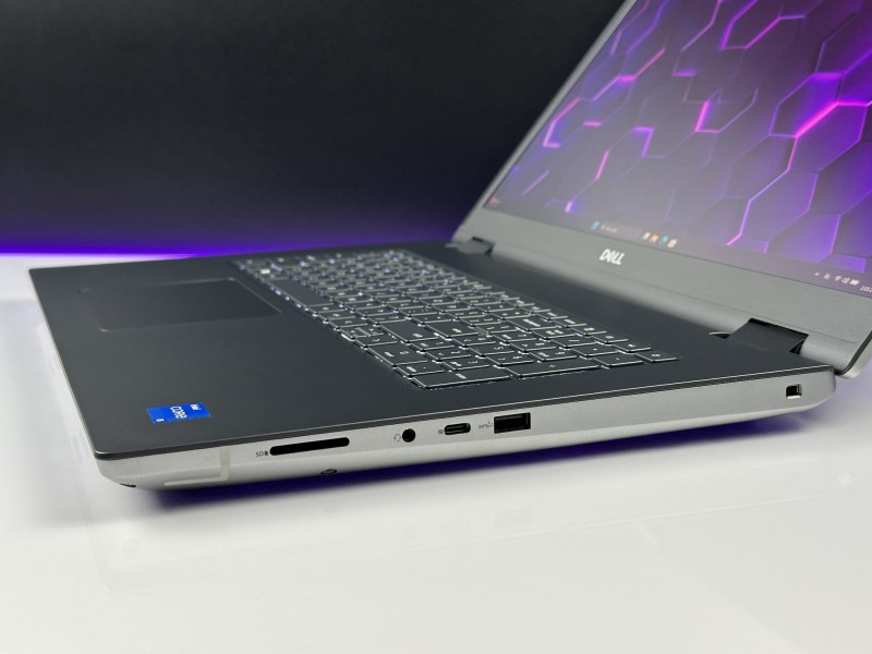Dell Precision 7770 z i5-12600HX i RTX A3000. Duży ekran 17,3” FHD i pamięć CAMM zapewniają wydajność do CAD, 3D i projektów inżynierskich (12).JPG