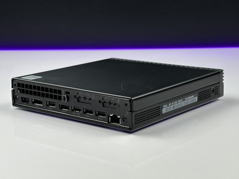 Lenovo ThinkCentre M70q Gen 1 z i5-10400T i grafiką Intel UHD 630. Kompaktowy mini PC do biura i pracy firmowej, w zestawie zasilacz 65W i kabel (10).JPG