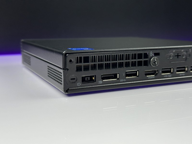 Lenovo ThinkCentre M70q Gen 3 Tiny – i5-12400T w ultrakompaktowej obudowie. Wydajny komputer biurowy, oszczędność miejsca. Zasilacz w zestawie (5).JPG