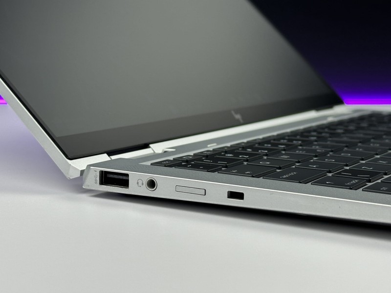 HP EliteBook x360 1030 G8 z i5-1145G7, 16GB RAM, dotykowym ekranem FHD i modemem LTE – mobilność, styl i pełna funkcjonalność.