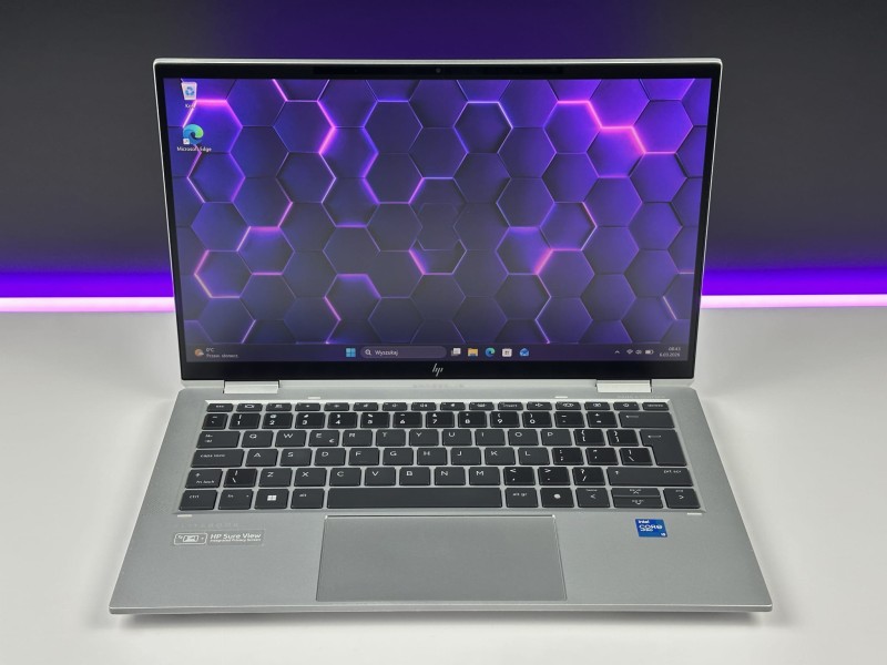 HP EliteBook x360 1030 G8 z i5-1145G7, 16GB RAM, dotykowym ekranem FHD i modemem LTE – mobilność, styl i pełna funkcjonalność.